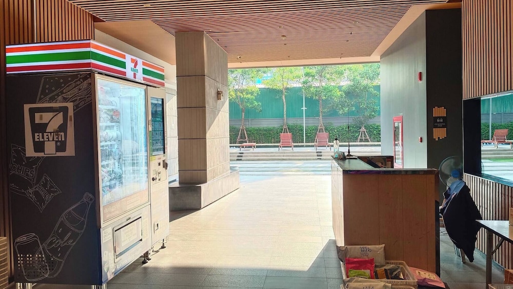 Ideo O2 Resort Condo BTS Bangna