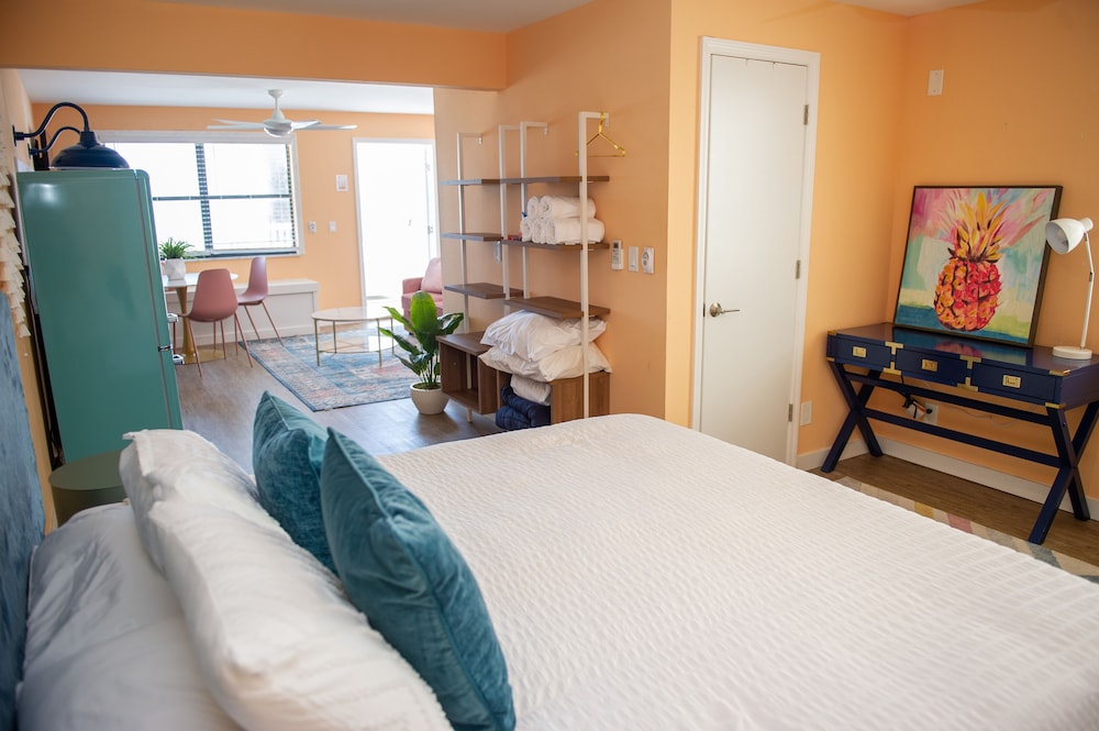 Sunburst Inn
