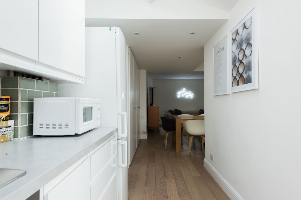 The Old Tailor House - Large & Charming 4BDR Home in Jericho