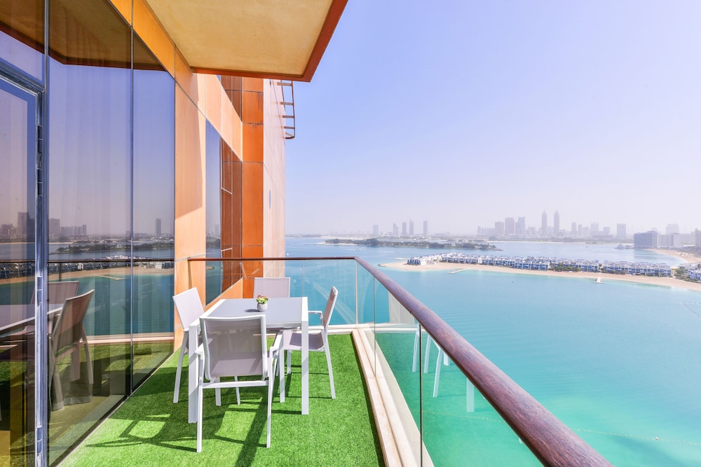 Tiara - Luxury Palm Jumeirah