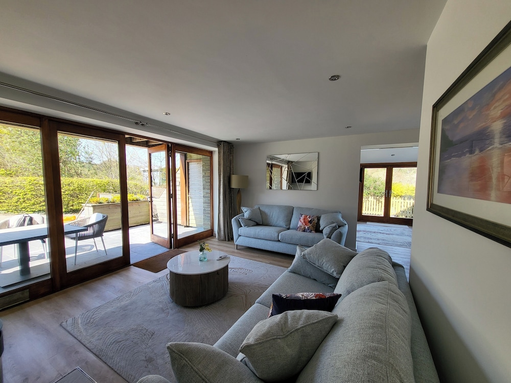 Luxury Dog Friendly Cottage - Golf & Spa Breaks