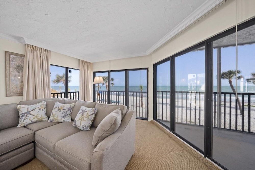 Pointe Santo A24 3 Bedroom Condo