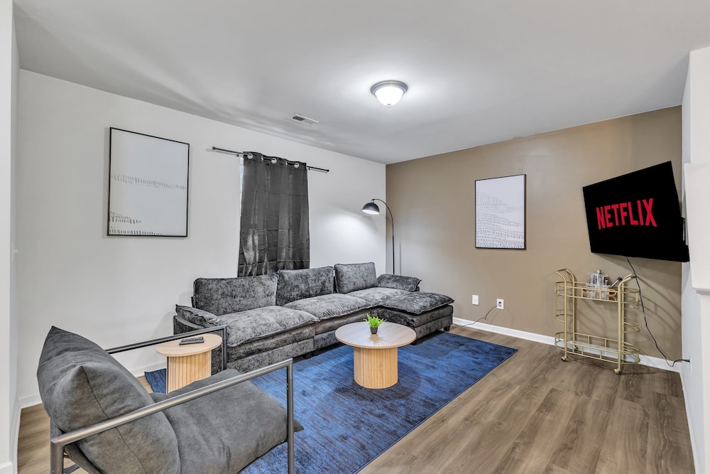 King 3BR Townhouse Mins to Cary NC State