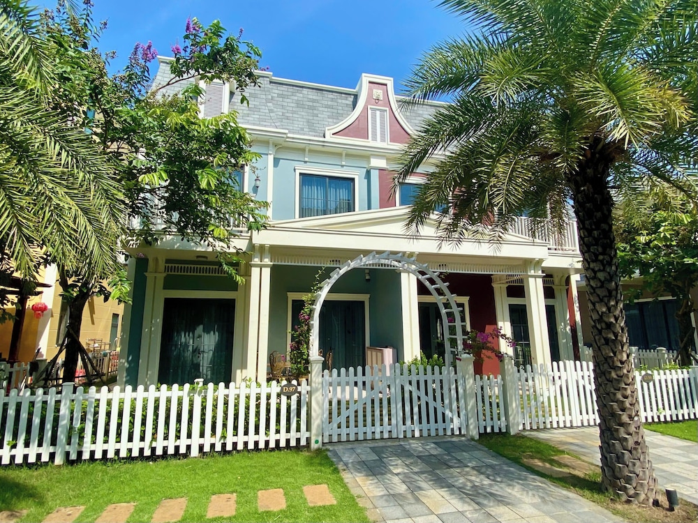 Wonderland Royal Mansion Ho Tram