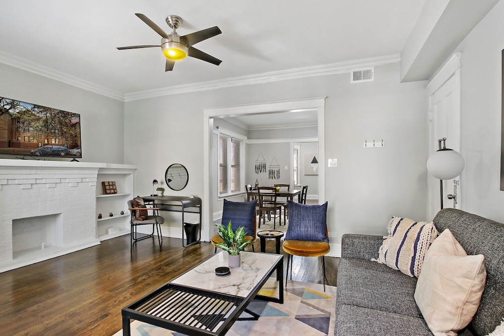 Stylish 2BR Apt - Sunnyside 05-2F