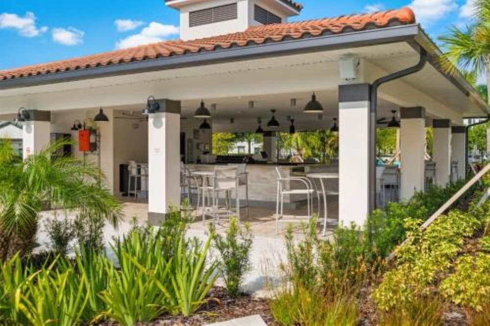 Vista Cay Swanky
