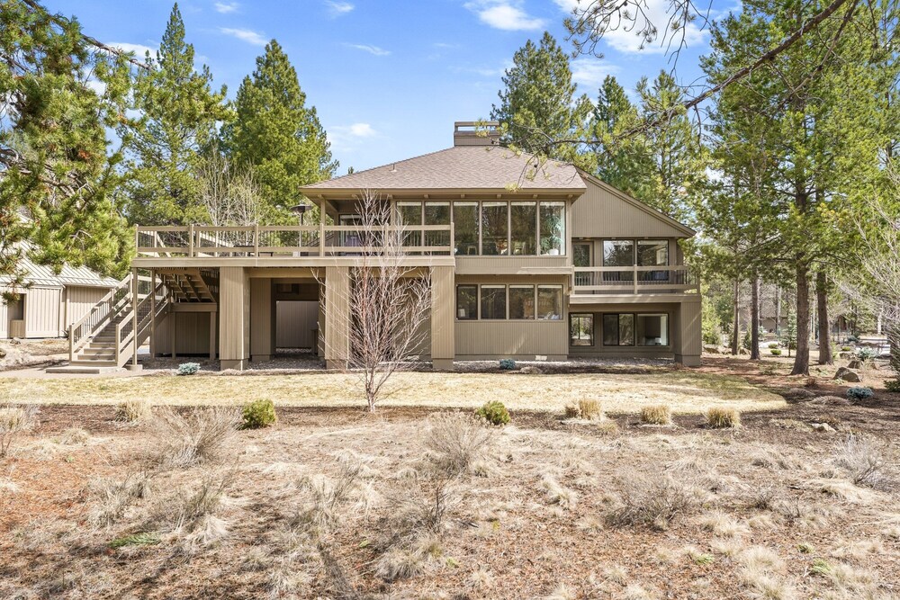 20 Aspen Lane 5 Bedroom Home