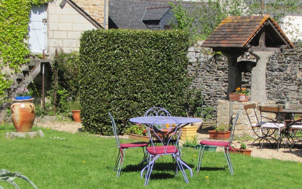 Les Belles de Mai guesthouse view 2