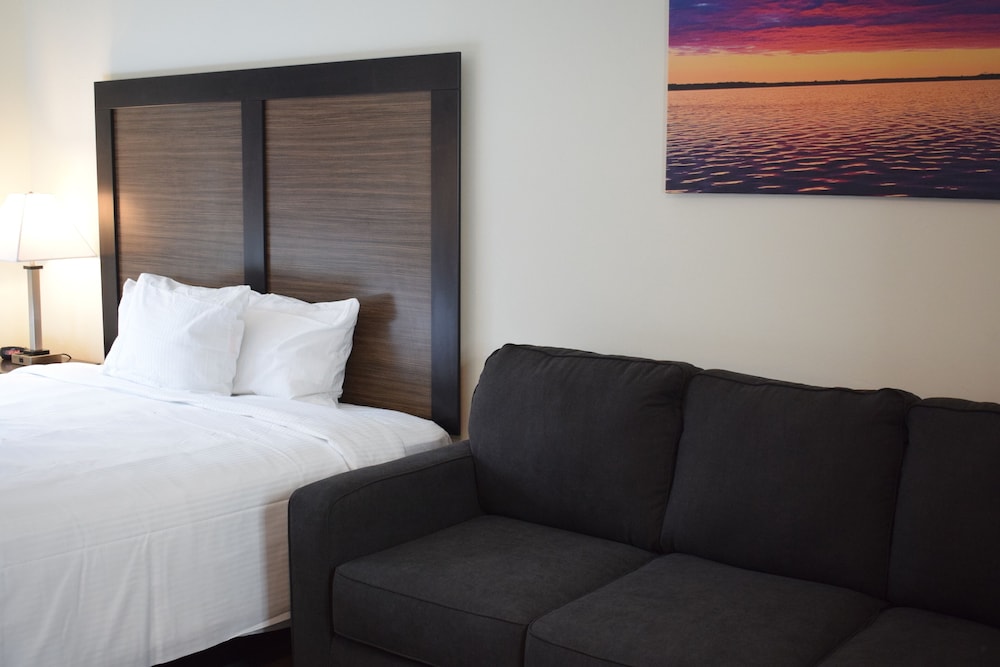Menominee River Extended Stay Hotel view 5