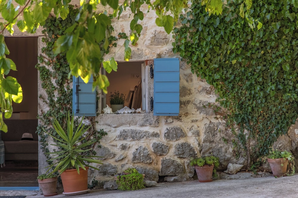 La Rocca Duo - Hidden In Istria