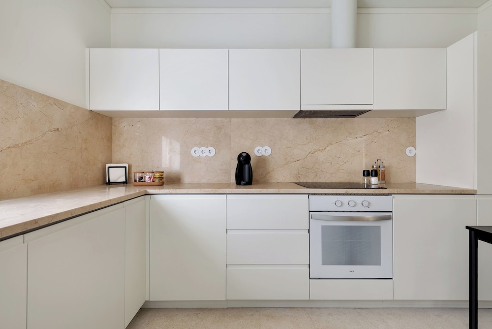 Acm021 Bombarda Homes, Spacious 3BR for Families