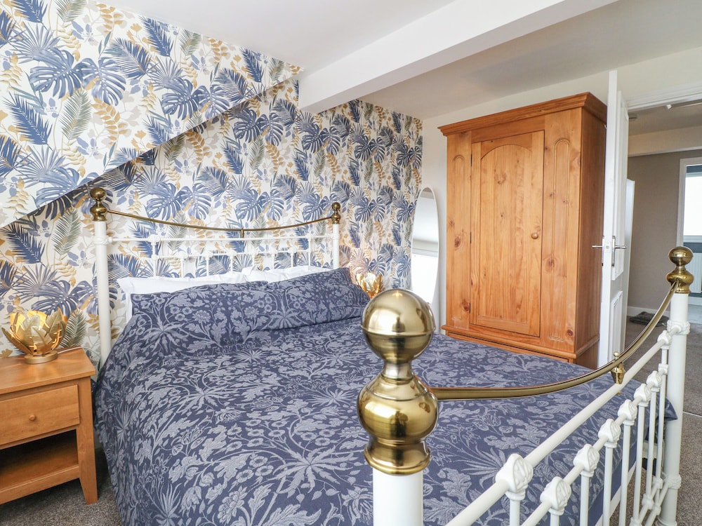 Matlock Maisonette