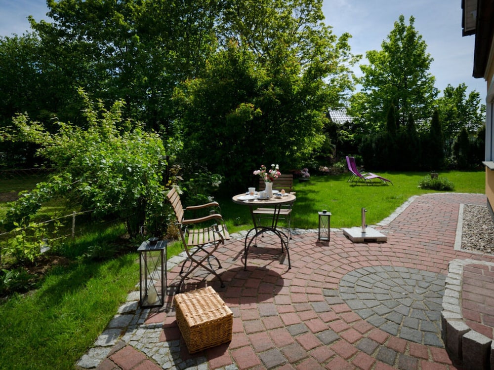 Holiday Home Bloom 2 en Zingst — balance & terrace