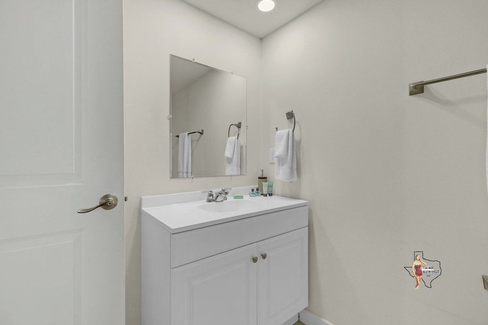 Bahia Mar-Solare Beachfront & Two Pools