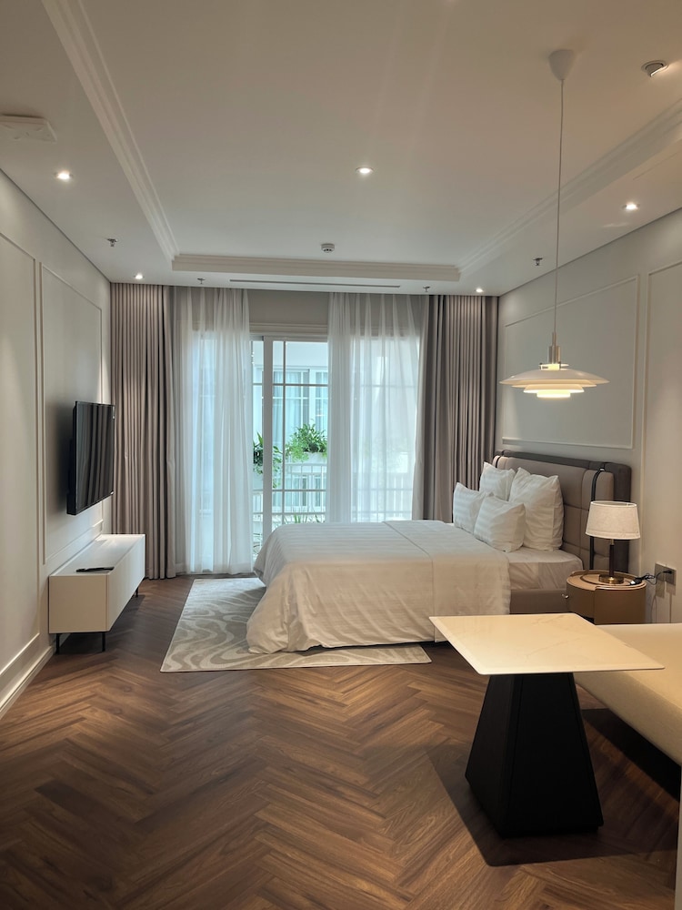 Thai Hoang Residence - 25 Pho Hue