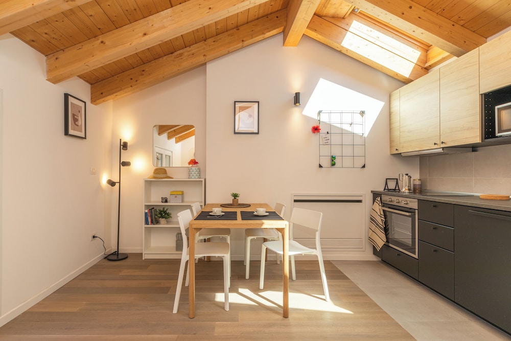 JOIVY Contemporary Apartments