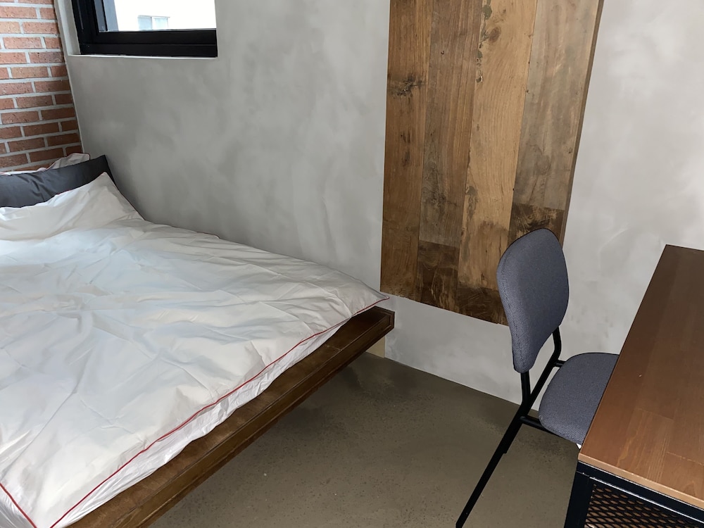 Shui Hostel