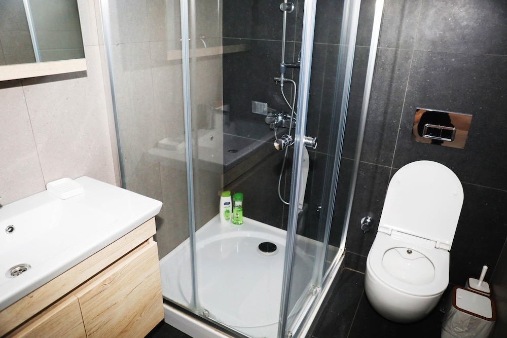 Flat w Balcony in Lefkosa 5 min to Kyrenia Gate