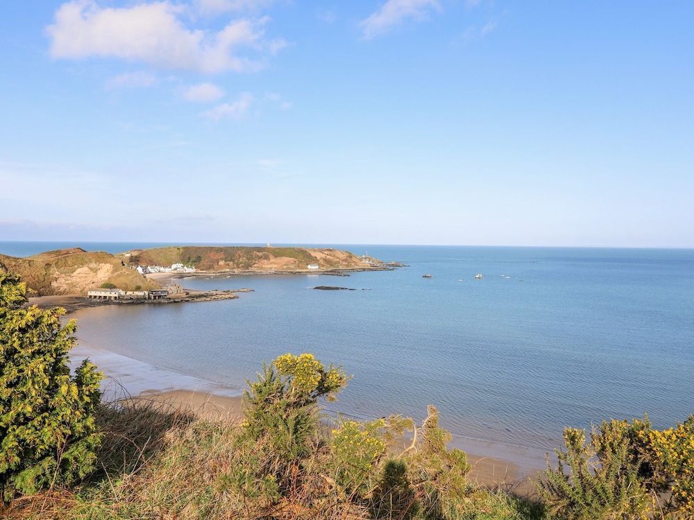 Min Y Mor - Morfa Nefyn