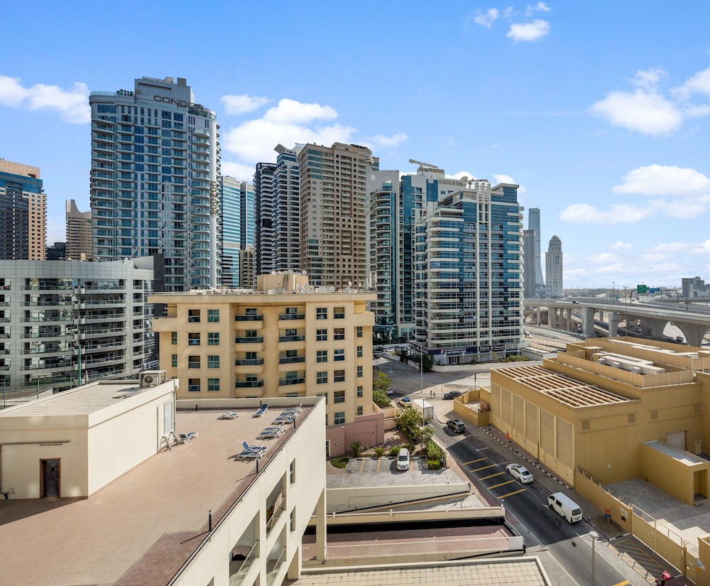 Cozy 1BR-Balcony - Walk-in to JBR beach