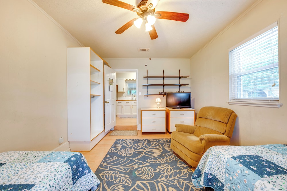 Fish, Relax & Repeat: Home w/ Yard in Eastpoint!