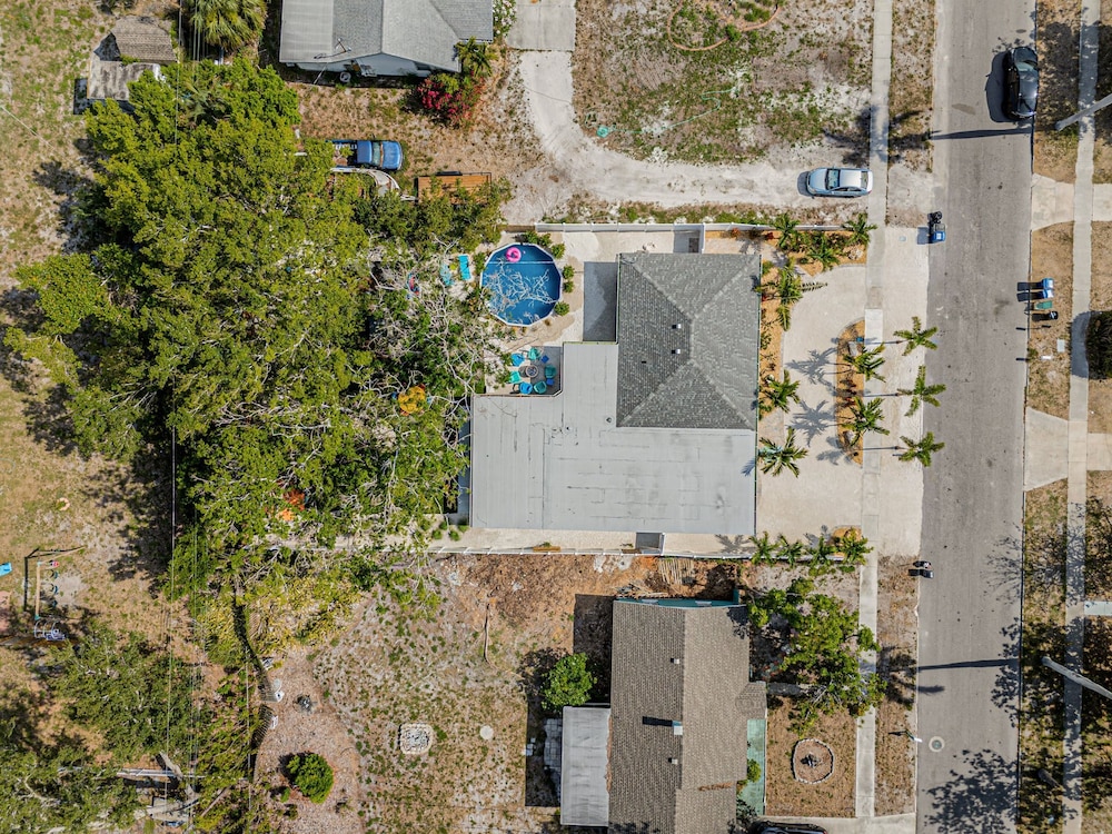 Coastal Sanctuary Near IMG and Beaches
