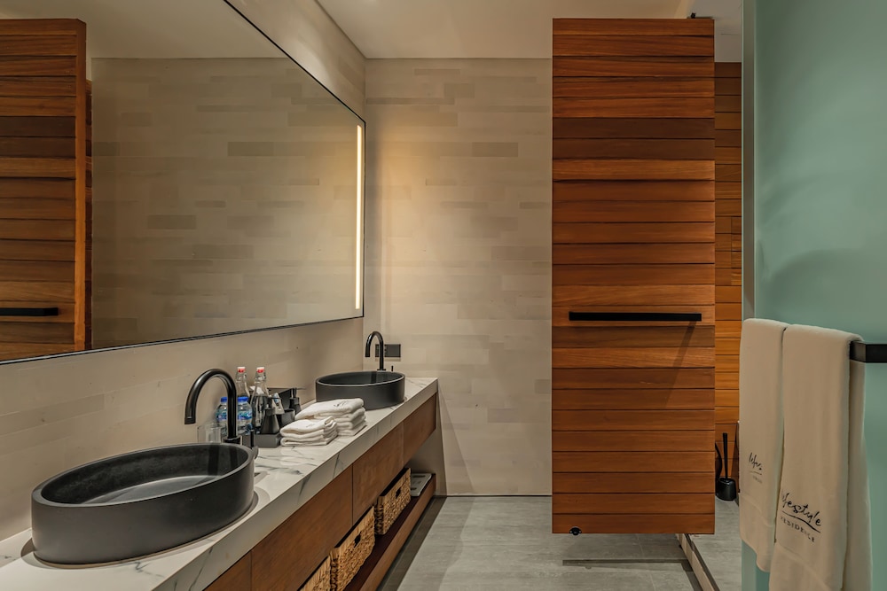 Body Factory Lifestyle Residence Canggu
