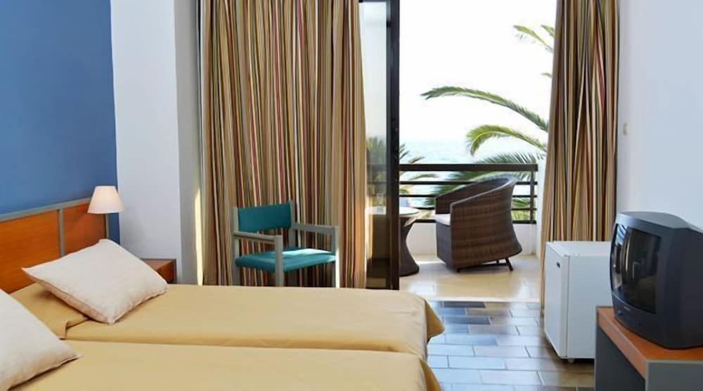 Limira Mare Hotel photo 3