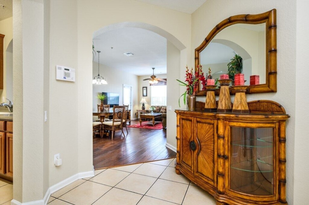 Beautiful Condo Vista Cay, Near Parks! - 3006