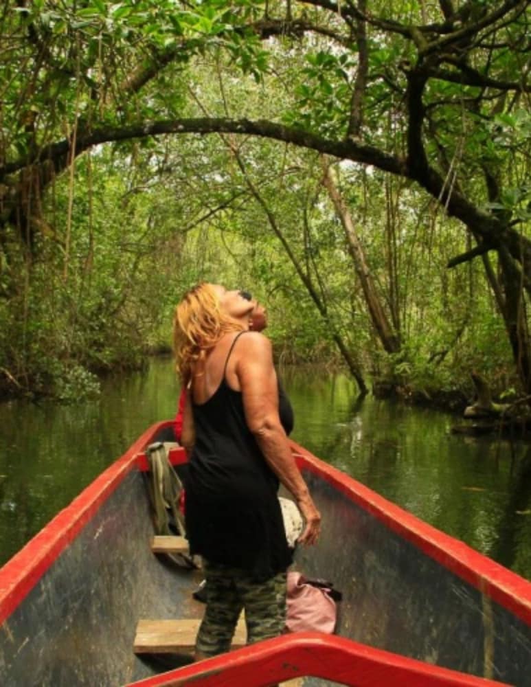 Urraca Monkey Island Eco Resort