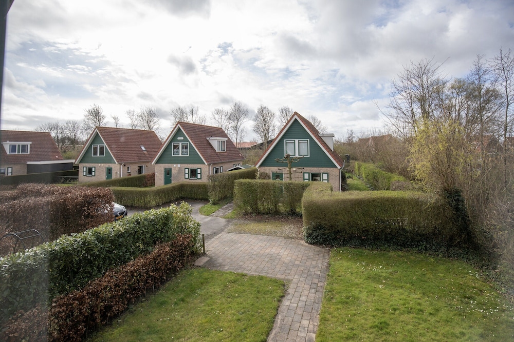 Detached Holiday Home near Grevelingenmeer Lake view 3