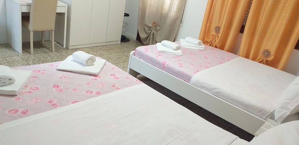 Venice Sanella Rooms view 5