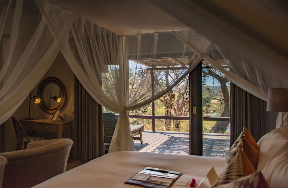 Inyati Game Lodge
