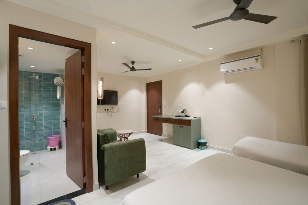 Hotel Square 36