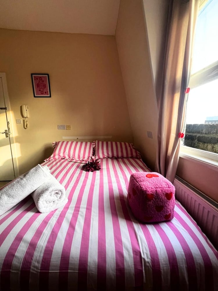 Cosy London Apartment Near Earl's Court