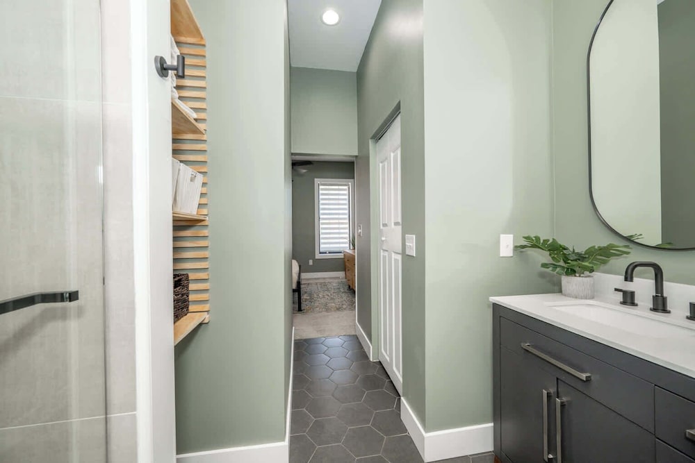 The Baymiller Row - For 6!