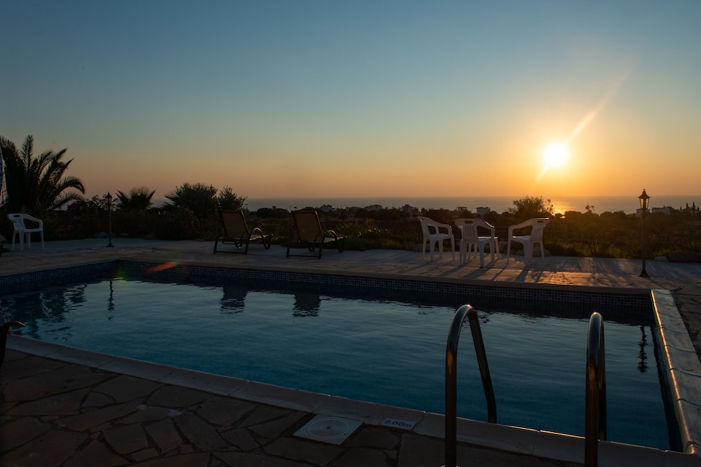 Hermes Villa
