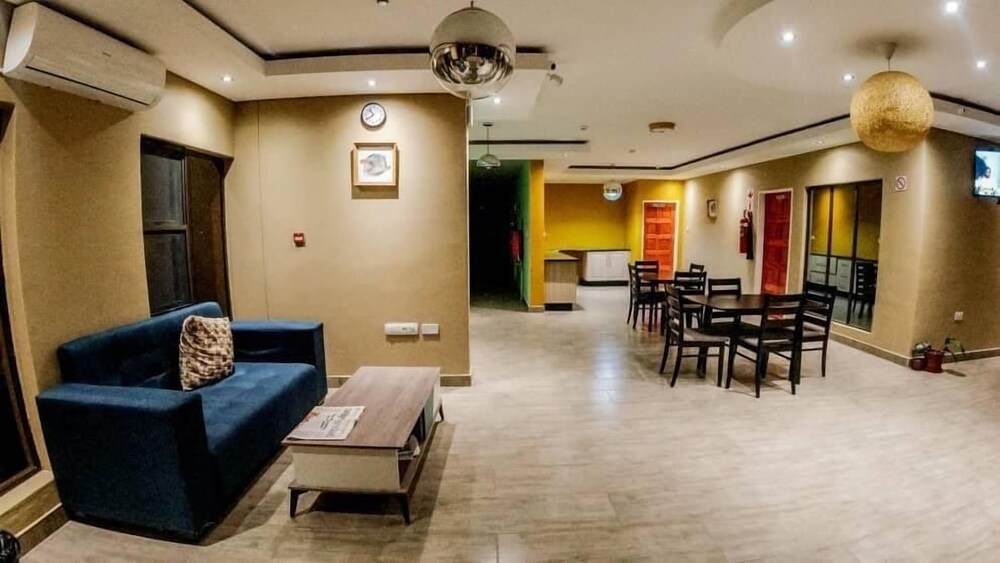 lounge