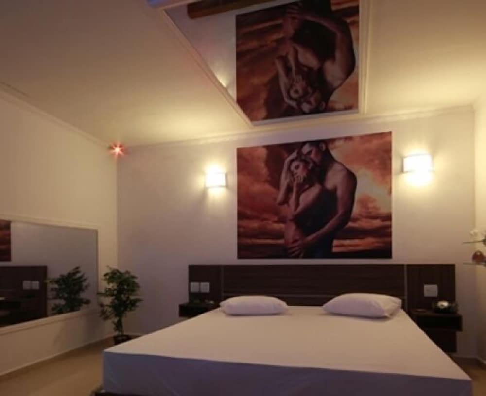 I9 Motel - Adults Only