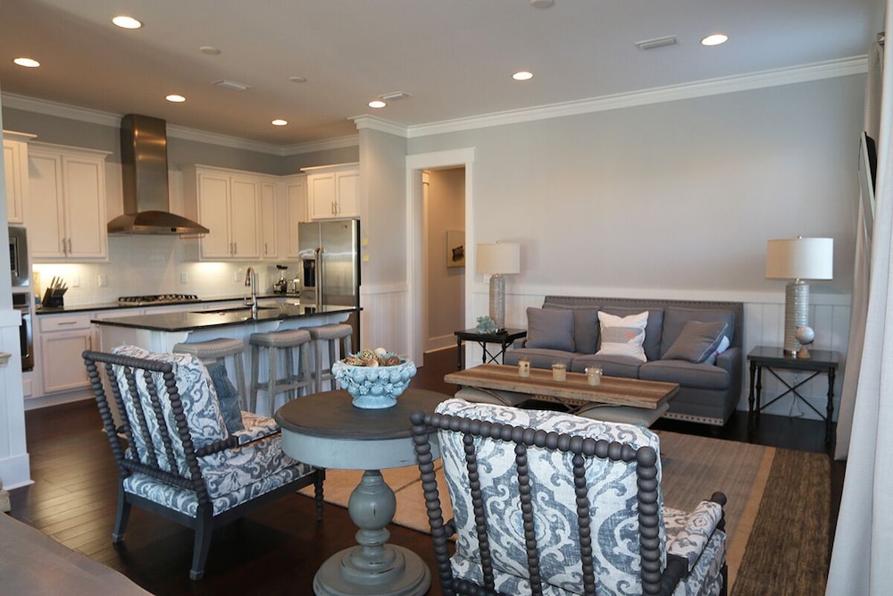 Cottage Rental Agency - Seaside, Florida