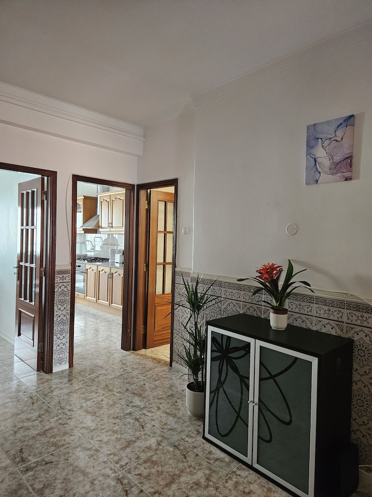 Light Spacious Almada Apartment