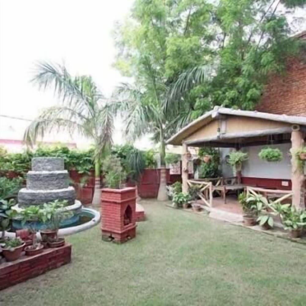 Rahul Guest House