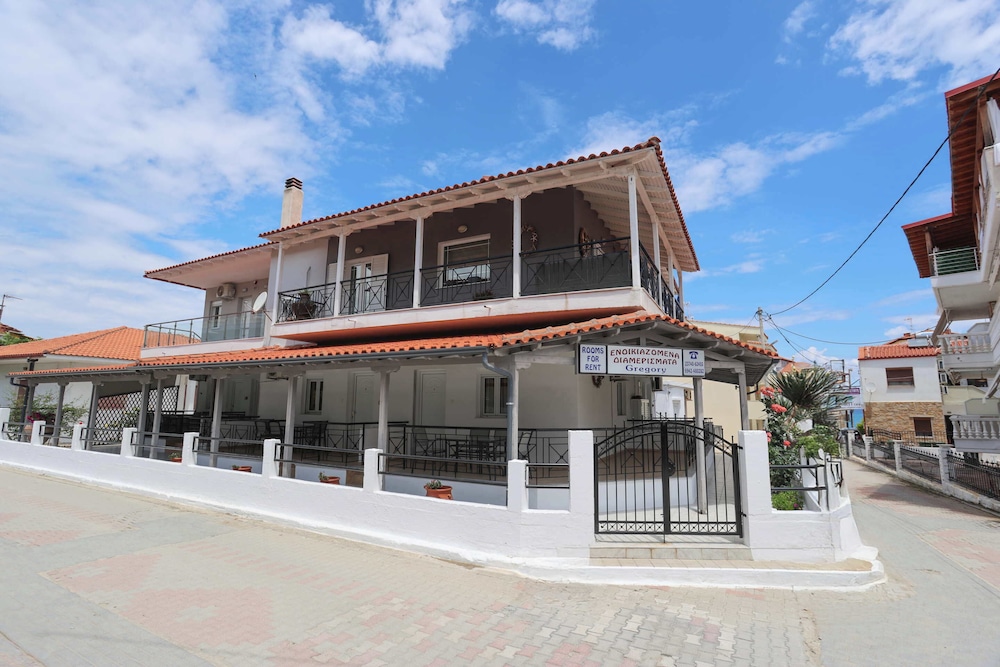 Gregory Luxury Apartments