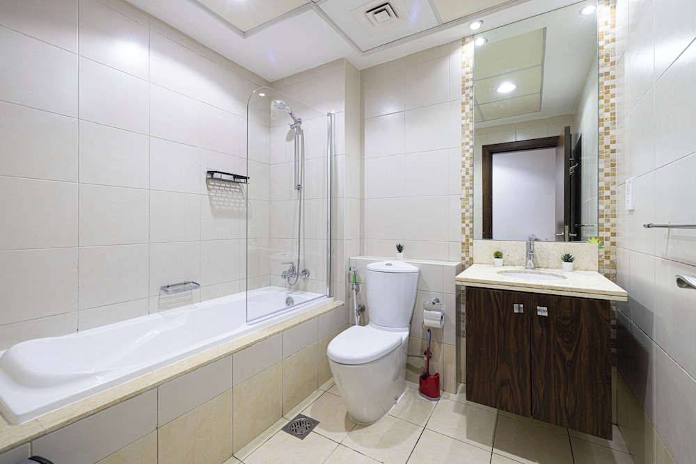 Business Bay central Host