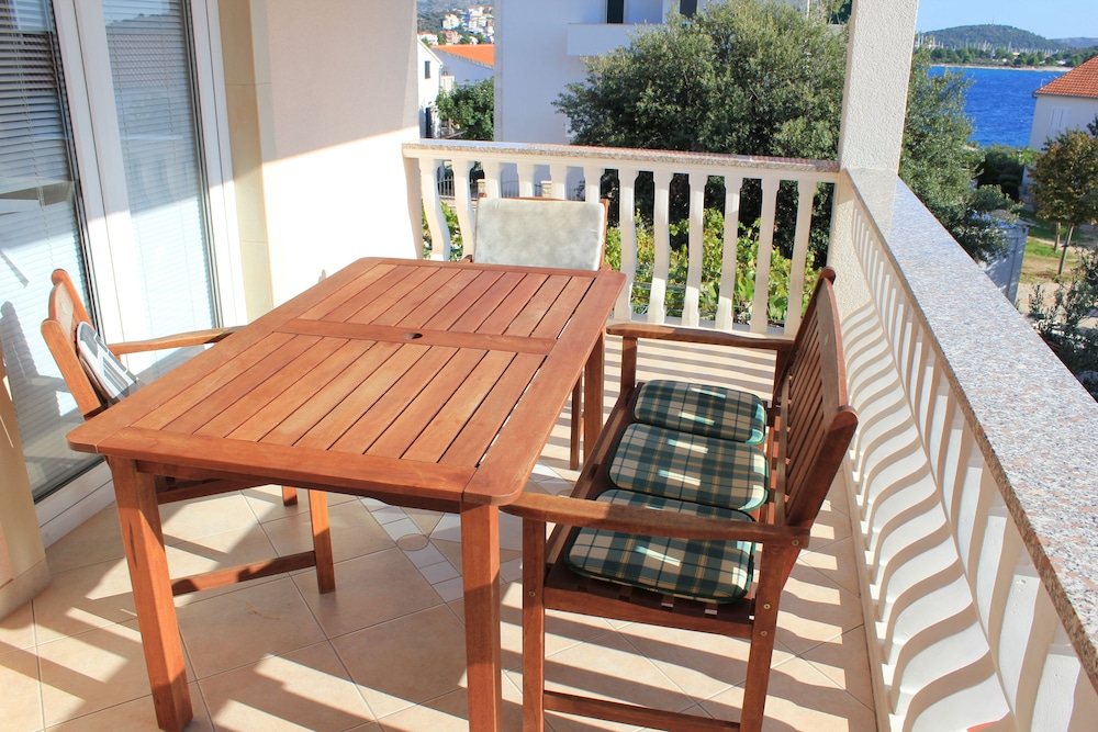 Welcome to Apartments 4 Dolphins, Rogoznica, Croatia view 5
