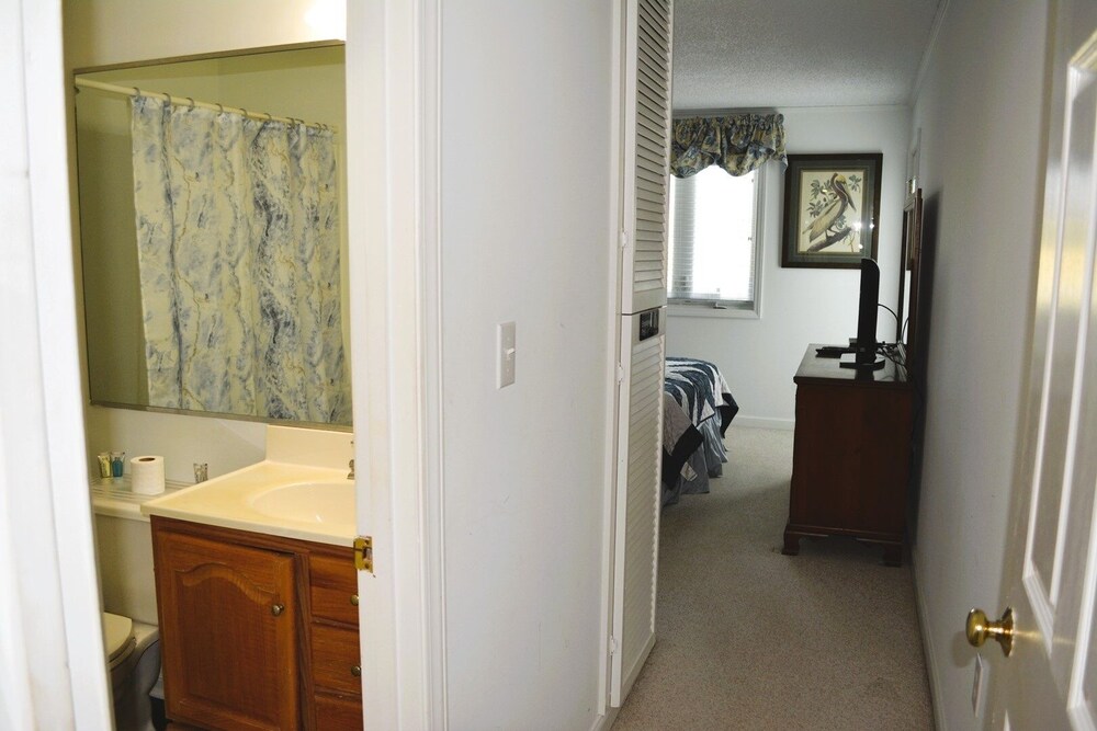 Beauty & The Beach-8B - 2 Br Home