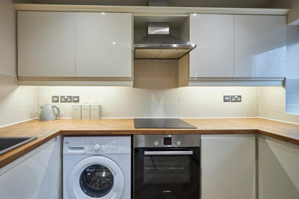 Host Stay Column Mews view 5