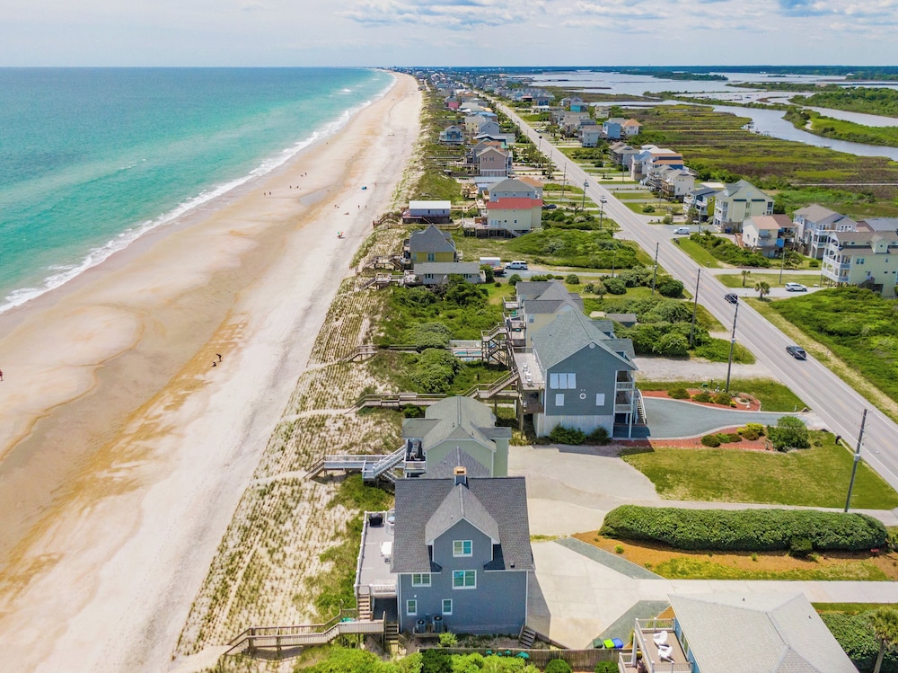 Topsail Escape by Topsail Realty