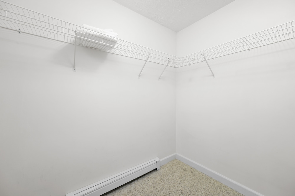 Gorgeous 2BDR Home near Downtown