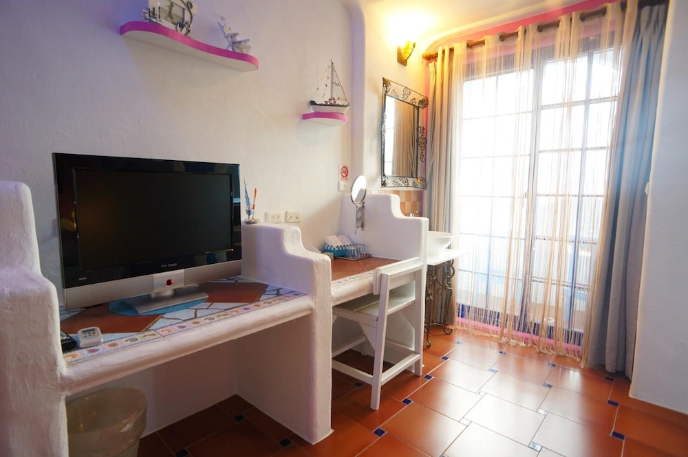 Photo 8